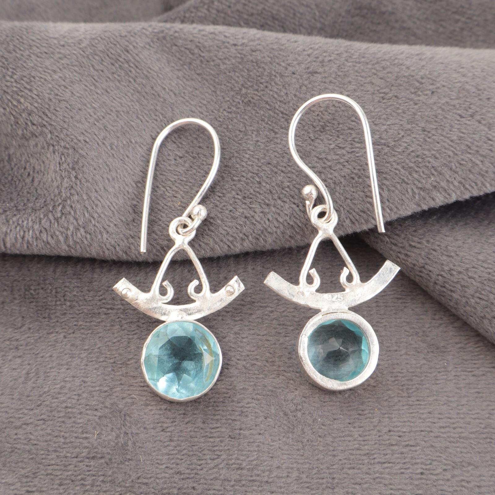 Sky Blue Topaz Gemstone 925 Sterling Silver Handmade Drop/Dangle Earrings 1.63 EE-152-12
Sky Blue Topaz Gemstone 925 Sterling Silver Handmade Drop/Dangle Earrings 1.63 EE-152-12