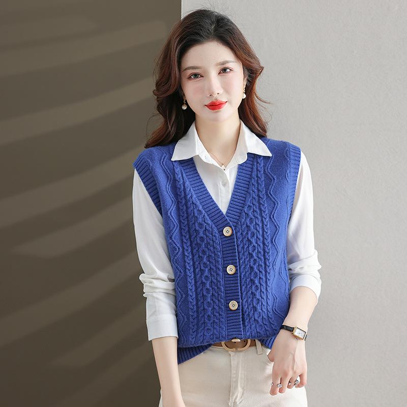 Женский шикарный трикотажный жилет из полиэстера | Жилет-свитер с V-образным вырезом и косами | Однотонный трикотаж без рукавов | Модный многослойный топ на осень/зиму M синий
Женский шикарный трикотажный жилет из полиэстера | Жилет-свитер с V-образным вырезом и косами | Однотонный трикотаж без рукавов | Модный многослойный топ на осень/зиму M синий