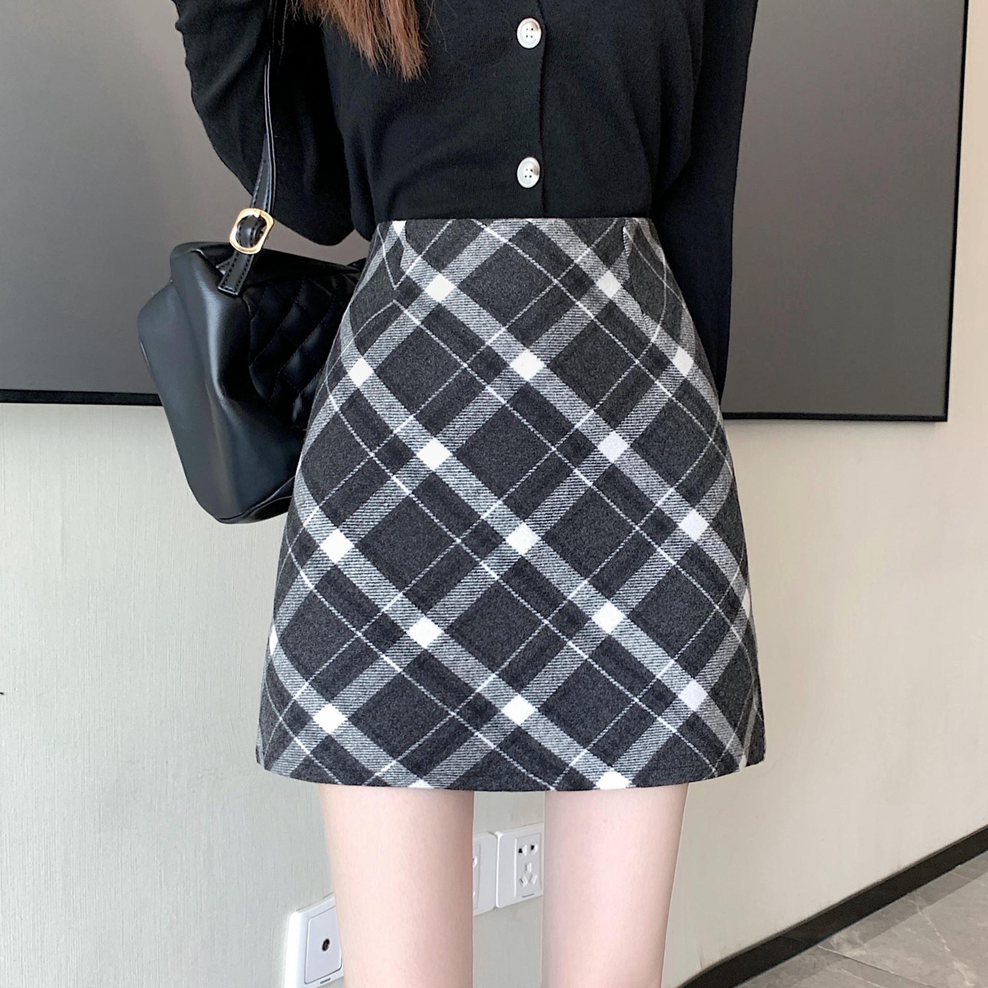 Plus Size Women s Woolen Retro Plaid A-Line Midi Skirt - High-Waisted, Chic, and Warm for Autumn Winter 3X-Large
Plus Size Women s Woolen Retro Plaid A-Line Midi Skirt - High-Waisted, Chic, and Warm for Autumn Winter 3X-Large