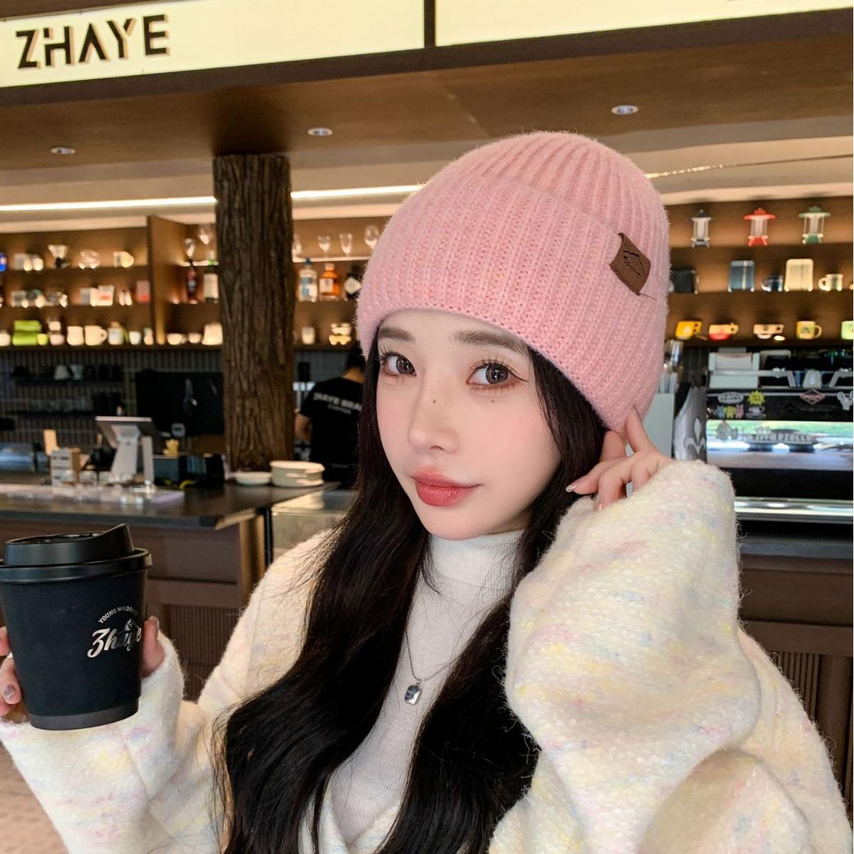 Korean Version of ColdSeason Hat for Lady Thickened Ear Protection Solid Color Knitted Hat Outside Warm Cold Yarn Pullover Cold Hat one size
Korean Version of ColdSeason Hat for Lady Thickened Ear Protection Solid Color Knitted Hat Outside Warm Cold Yarn Pullover Cold Hat one size