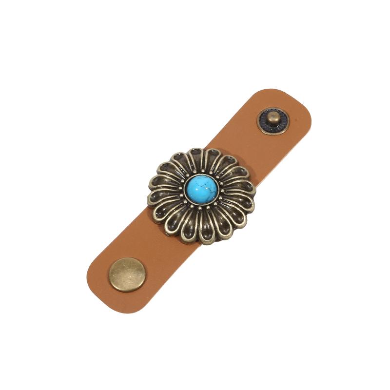 Vintage PU Leather Scarf Buckle,Scarf Clips,Silk Ring Neckwear Slide Fastener Securing Loop Versatile Decorative Accessories
Vintage PU Leather Scarf Buckle,Scarf Clips,Silk Ring Neckwear Slide Fastener Securing Loop Versatile Decorative Accessories