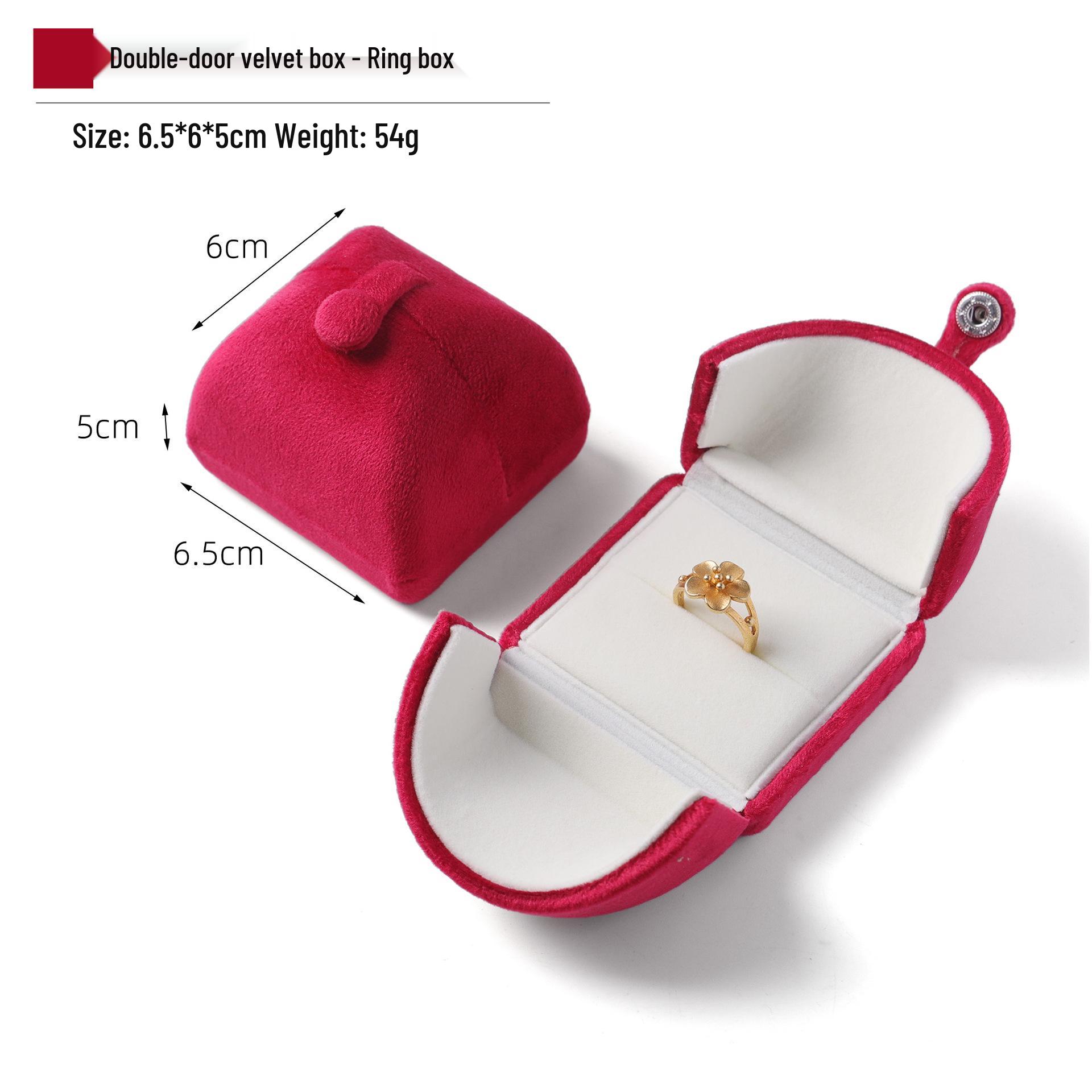 Luxury Velvet Double-Opening Ring Box for Proposals and Matching Couples Rings
Luxury Velvet Double-Opening Ring Box for Proposals and Matching Couples Rings