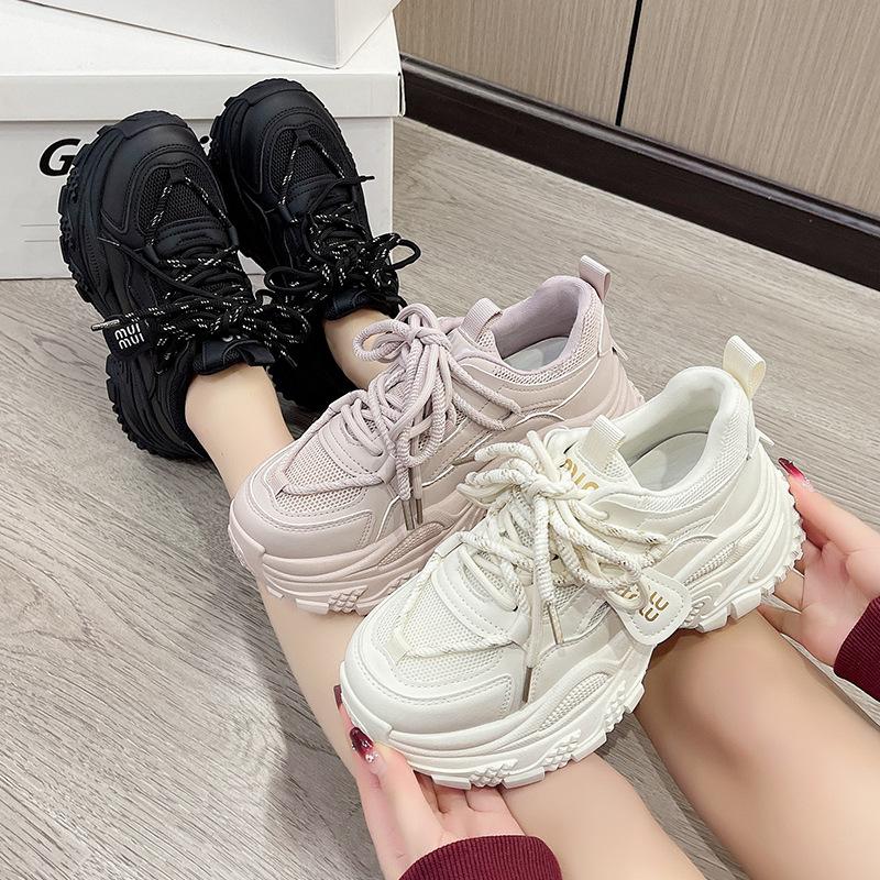 Lightweight soft-soled dad shoes women s 2025 summer single-net breathable super-fire foot small delicate ultra-light sports shoes 40 чорний
Lightweight soft-soled dad shoes women s 2025 summer single-net breathable super-fire foot small delicate ultra-light sports shoes 40 чорний