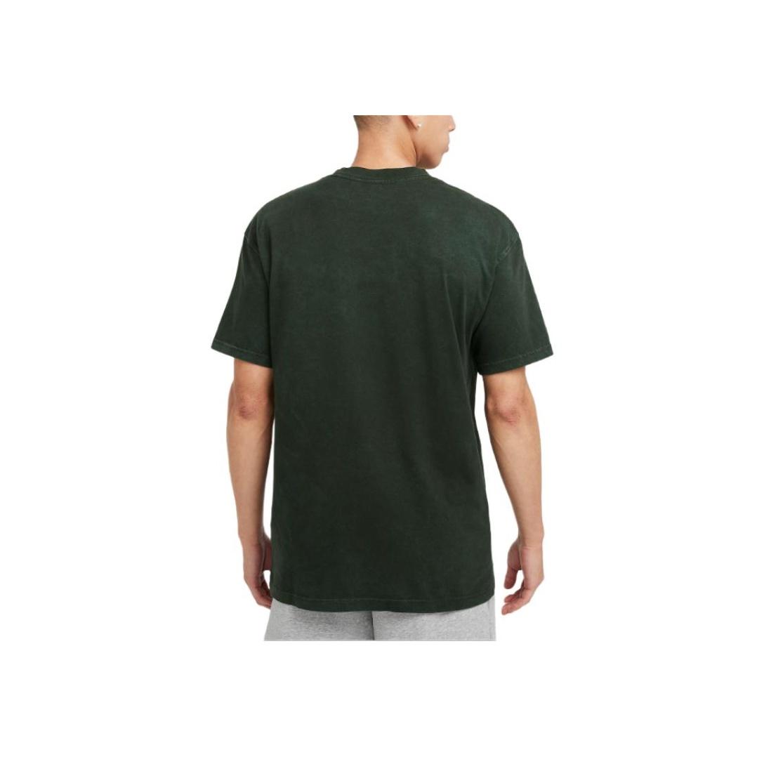 Новая мужская баскетбольная футболка Nike Max90 HF6199-355 2XL
Новая мужская баскетбольная футболка Nike Max90 HF6199-355 2XL