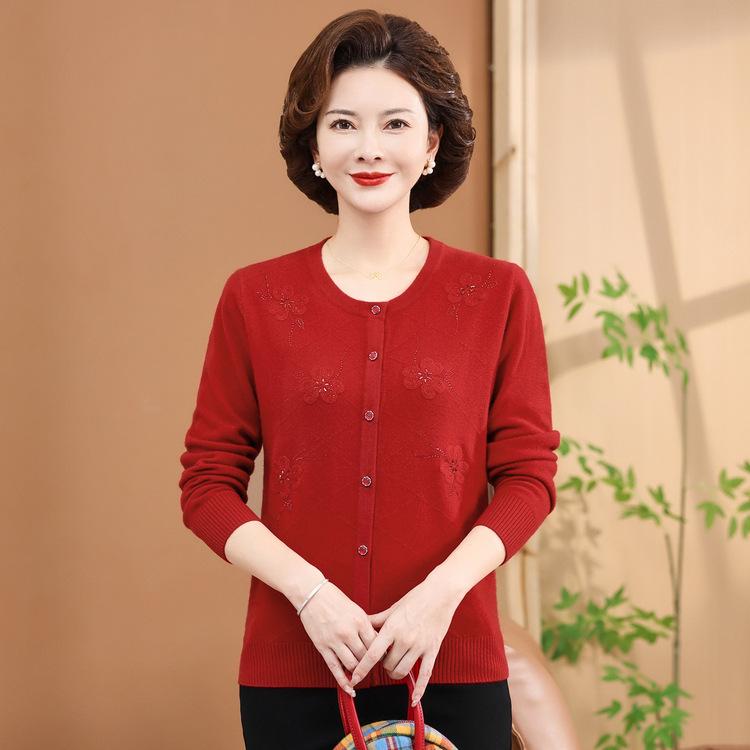 Тонкая верхняя рубашка для женщин среднего возраста, кардиган для женщин среднего и пожилого возраста на весну и осень, куртка для мамы, топ с длинным рукавом 4XL
Тонкая верхняя рубашка для женщин среднего возраста, кардиган для женщин среднего и пожилого возраста на весну и осень, куртка для мамы, топ с длинным рукавом 4XL