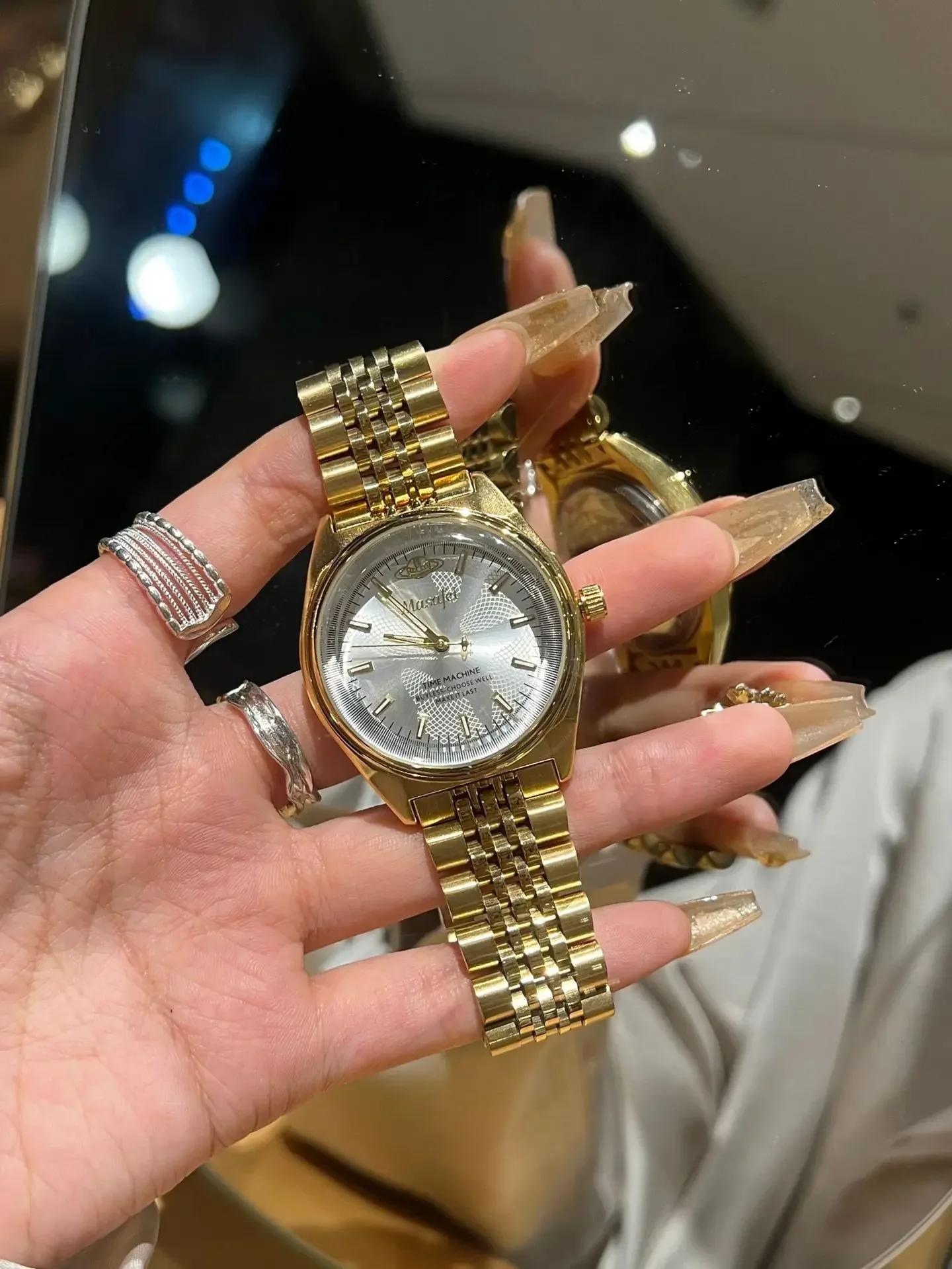 Masafei Ladies Quartz Watches Top quality Stylish Women Luxury Gold Winding Color Dial Watches Steel Creative Watches AAA Clock
Masafei Ladies Quartz Watches Top quality Stylish Women Luxury Gold Winding Color Dial Watches Steel Creative Watches AAA Clock