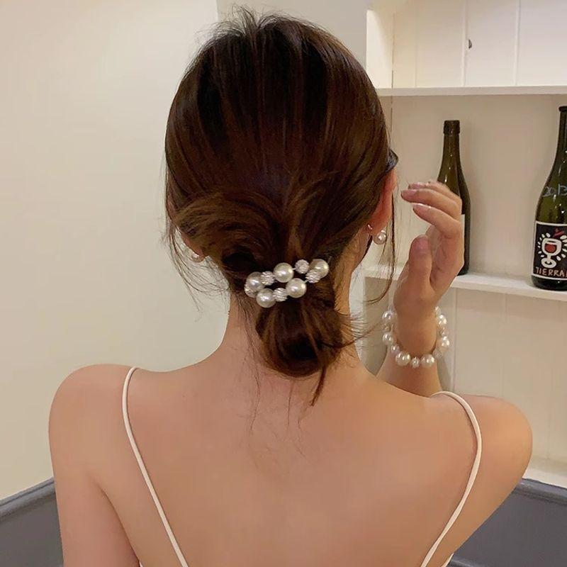 Серия Социальный Стиль Ракушечный Жемчуг Вспышка Бриллиант Повязка на Голову Женская Высококлассная Чувственность Резинка для Волос Конский Хвост Головной Убор Двойного Назначения Повязка на Голову Аксессуары для Волос Sparkling Bead Hair Ring Two Pack
Серия Социальный Стиль Ракушечный Жемчуг Вспышка Бриллиант Повязка на Голову Женская Высококлассная Чувственность Резинка для Волос Конский Хвост Головной Убор Двойного Назначения Повязка на Голову Аксессуары для Волос Sparkling Bead Hair Ring Two Pack