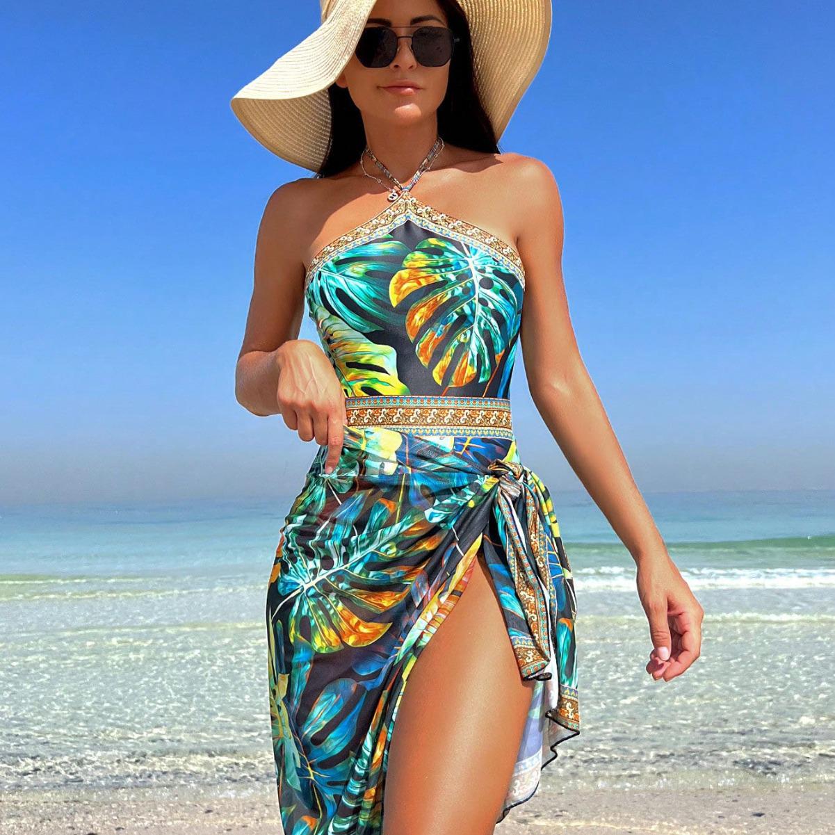 Women s Conservative European Casual Halter Two-Piece One-Piece Swimsuit with Half Skirt L
Women s Conservative European Casual Halter Two-Piece One-Piece Swimsuit with Half Skirt L