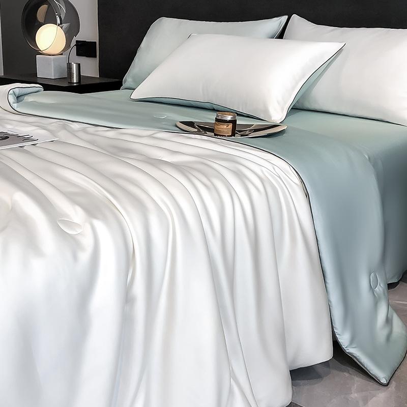 Summer Cooling Quilt Set with Four Pieces, Machine Washable and Water Washable, Thin Quilt for Summer. 150x200cm
Summer Cooling Quilt Set with Four Pieces, Machine Washable and Water Washable, Thin Quilt for Summer. 150x200cm