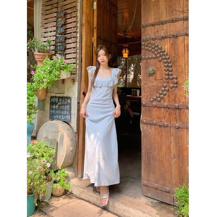 French gentle wind sweet age-reducing pastoral floral dress women s medium and long temperament square neck ruffle edge skirt XL
French gentle wind sweet age-reducing pastoral floral dress women s medium and long temperament square neck ruffle edge skirt XL