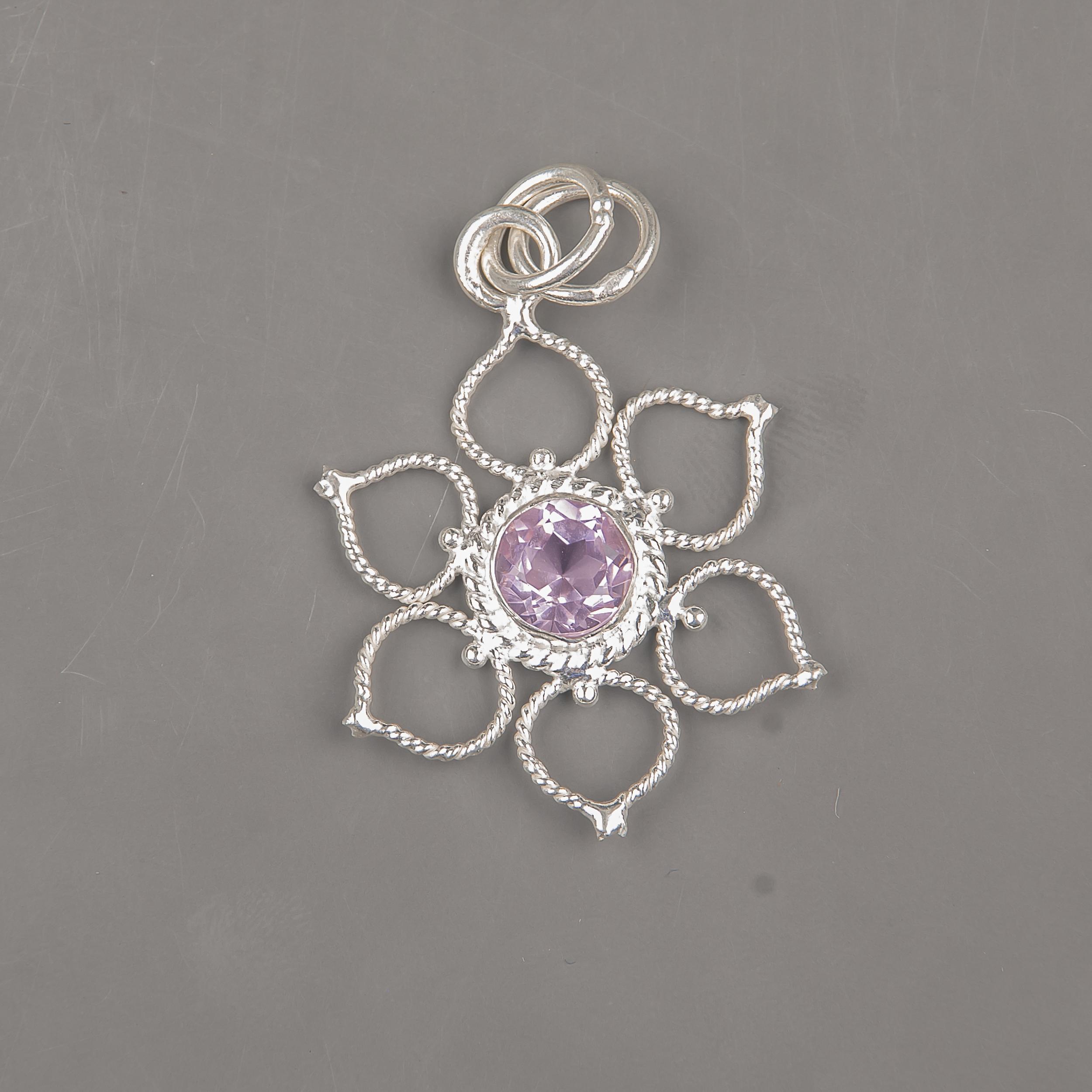 Kunzite Gemstone Jewelry, 925 Sterling Silver Pendant, Handmade Wonderful Pendant, Beautiful Silver Chain Pendant For Wedding Gift 1.44 Inches рожевий
Kunzite Gemstone Jewelry, 925 Sterling Silver Pendant, Handmade Wonderful Pendant, Beautiful Silver Chain Pendant For Wedding Gift 1.44 Inches рожевий