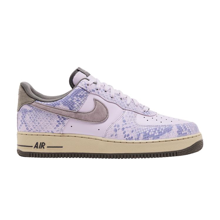 Nike Air Force 1 Low Фиолетовая змеиная кожа 41
Nike Air Force 1 Low Фиолетовая змеиная кожа 41