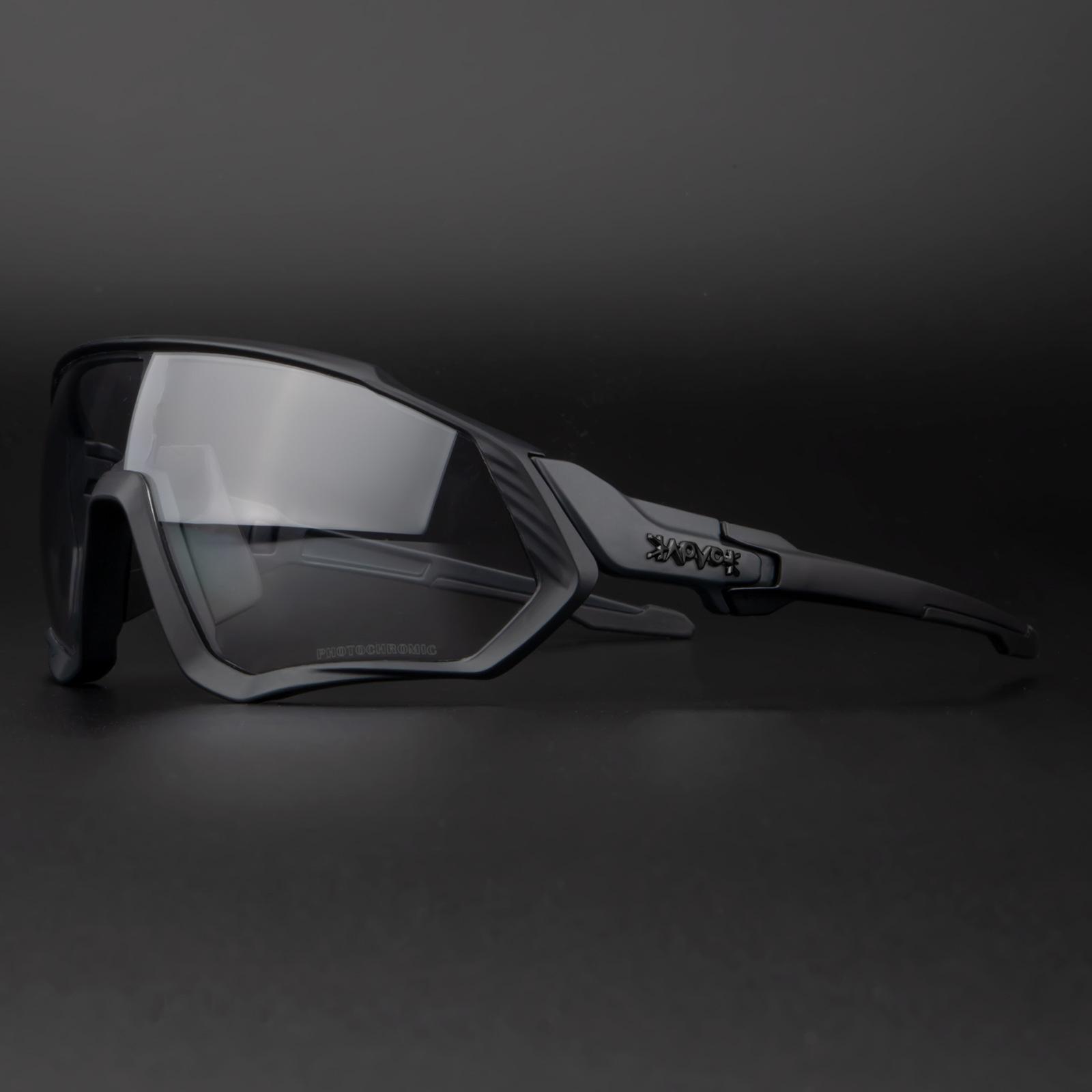Color-changing cycling glasses with myopia running sports bicycle driving windproof eye protection
Color-changing cycling glasses with myopia running sports bicycle driving windproof eye protection