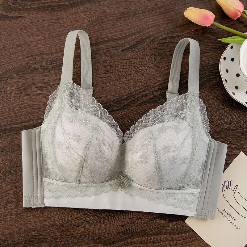 Small breasts gathered thickened bra shows large adjustment type comfortable baby cotton lace bra closed breast no steel ring 38/85AB
Small breasts gathered thickened bra shows large adjustment type comfortable baby cotton lace bra closed breast no steel ring 38/85AB