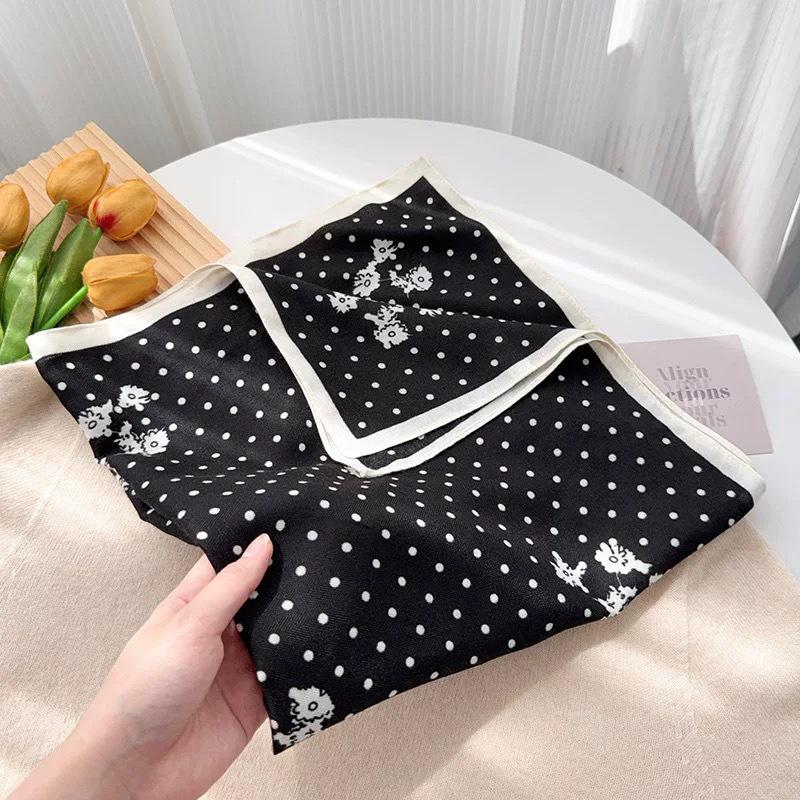 2025 Spring French Retro Plaid Silk Scarf: High-End Women s Fashion Accessory 68*68 чорний
2025 Spring French Retro Plaid Silk Scarf: High-End Women s Fashion Accessory 68*68 чорний