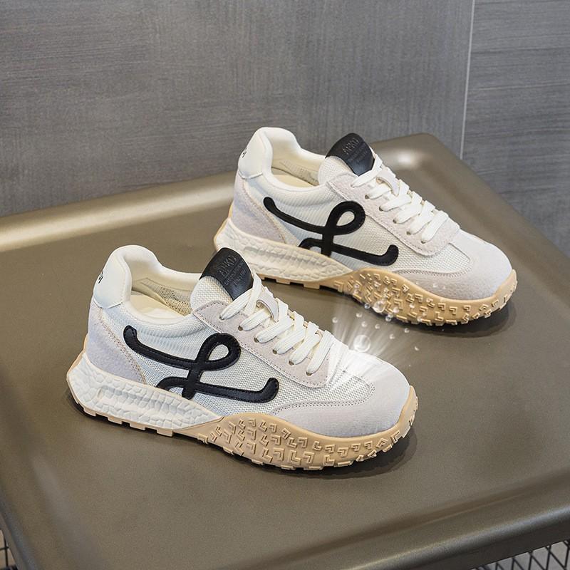 Spring and summer new lace-up casual sports shoes soft sole versatile wear-resistant non-slip student running shoes 40
Spring and summer new lace-up casual sports shoes soft sole versatile wear-resistant non-slip student running shoes 40
