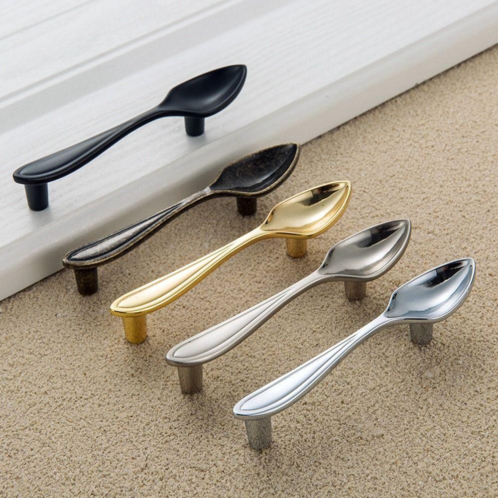 Gold/Black/Bronze/Silver Knife Fork Drawer Pull Zinc Zinc Zinc Alloy Spoon Design Cabinet Handles Cupboard
Gold/Black/Bronze/Silver Knife Fork Drawer Pull Zinc Zinc Zinc Alloy Spoon Design Cabinet Handles Cupboard