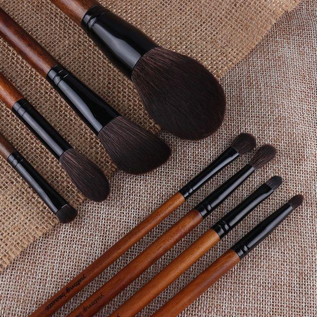 AME - Set of 8: Makeup Brush 8 pcs - Brown
AME - Set of 8: Makeup Brush 8 pcs - Brown