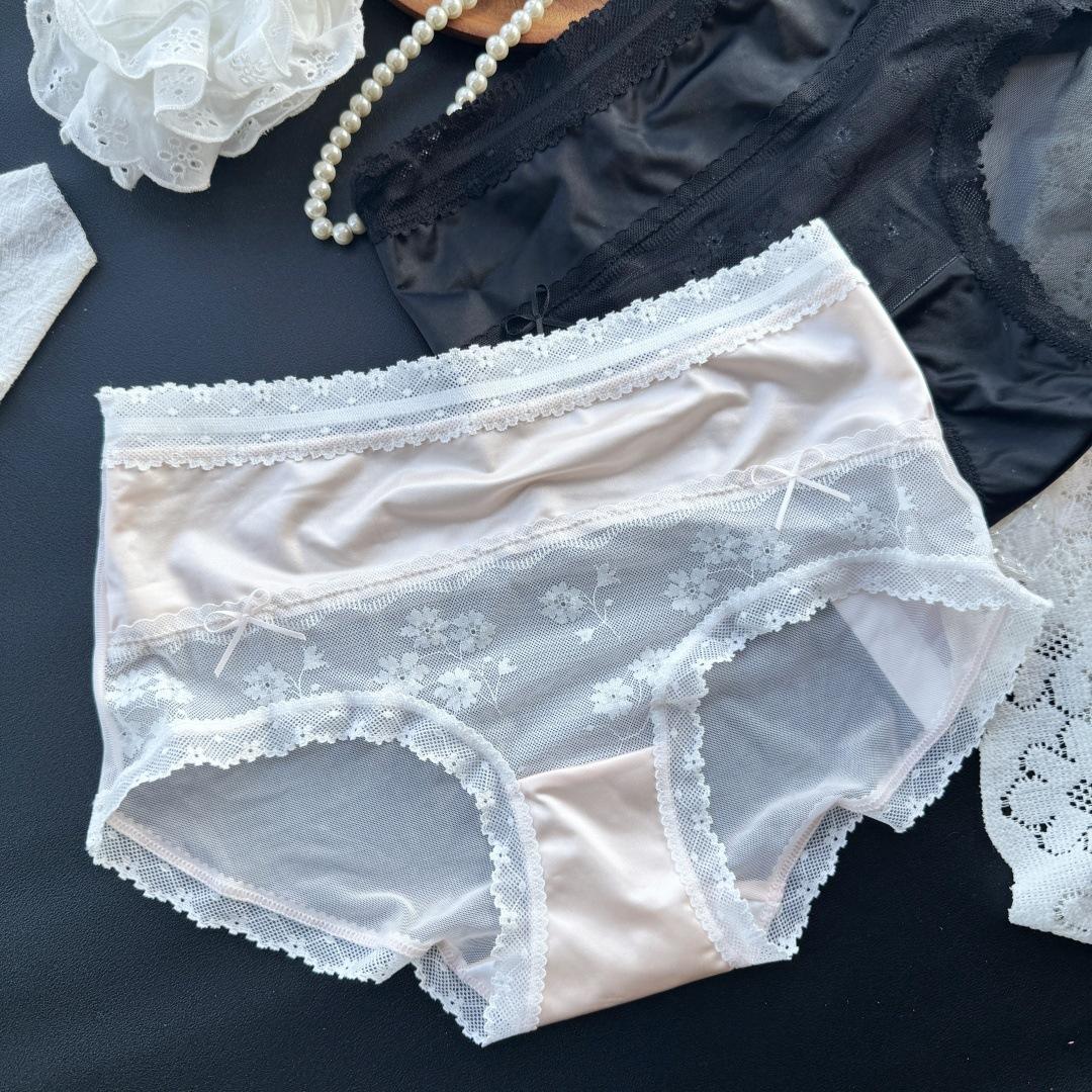 Ladies Spring and Summer Sexy Satin Mesh Ice Silk Wrapped Hip Mid Waist Triangle Briefs One size
Ladies Spring and Summer Sexy Satin Mesh Ice Silk Wrapped Hip Mid Waist Triangle Briefs One size