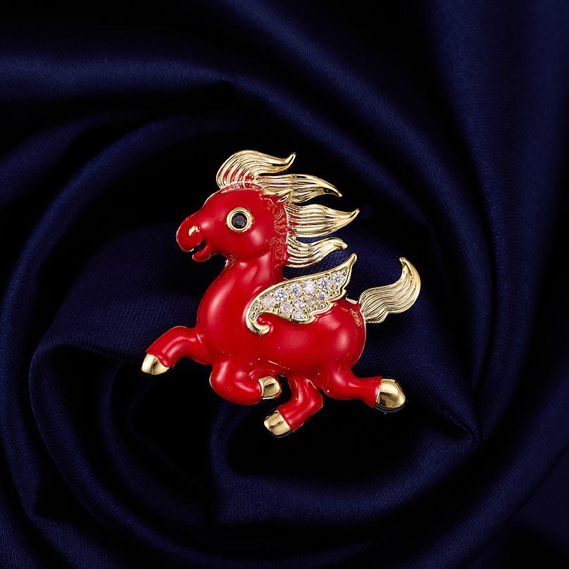 New Year red cute pony brooch, get rich quick zodiac horse year corsage, women s festive coat, high-end accessories
New Year red cute pony brooch, get rich quick zodiac horse year corsage, women s festive coat, high-end accessories