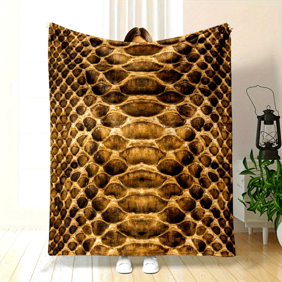 Luxury python striped flannel blanketsoft and warm perfect for home décor bedding camping or travel Christmas 75x100cm
Luxury python striped flannel blanketsoft and warm perfect for home décor bedding camping or travel Christmas 75x100cm