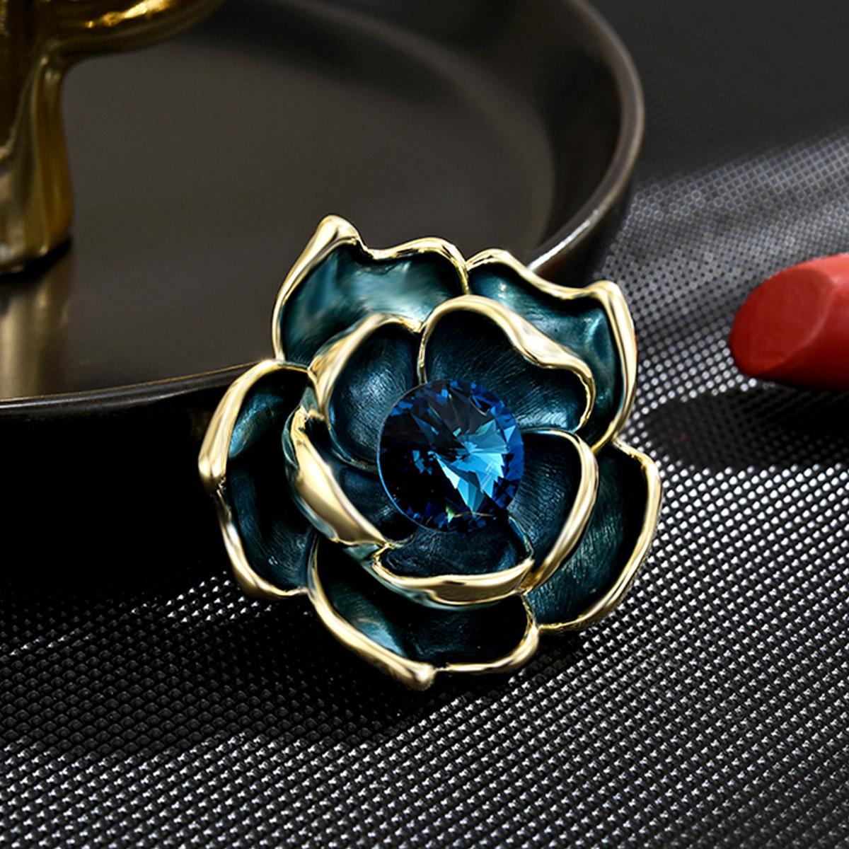 New Vintage Flower Brooch Women s Light Luxury Design Brooch Fashion Jewelry Niche Clothing Fixed Accessories
New Vintage Flower Brooch Women s Light Luxury Design Brooch Fashion Jewelry Niche Clothing Fixed Accessories