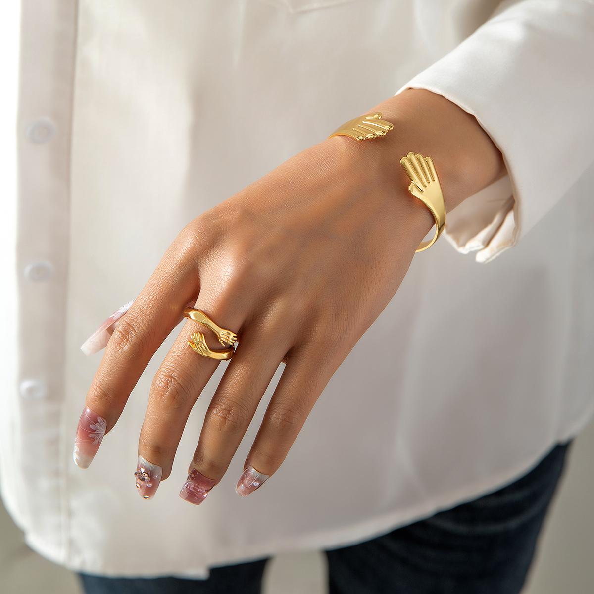Cross Border Fashion Simple Palm Ring Women s Jewelry Palm Embrace Exaggerated Personality Suit Women
Cross Border Fashion Simple Palm Ring Women s Jewelry Palm Embrace Exaggerated Personality Suit Women
