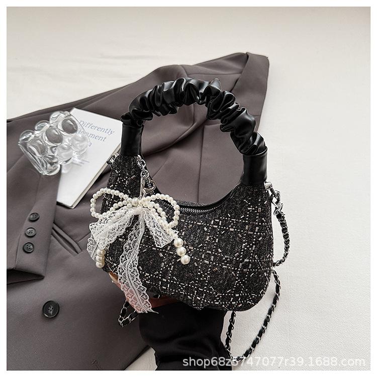 Премиальная джинсовая сумка-пельмень, инкрустированная бриллиантами, новый летний нишевый дизайн 2025, ретро женская сумка через плечо чёрный
Премиальная джинсовая сумка-пельмень, инкрустированная бриллиантами, новый летний нишевый дизайн 2025, ретро женская сумка через плечо чёрный
