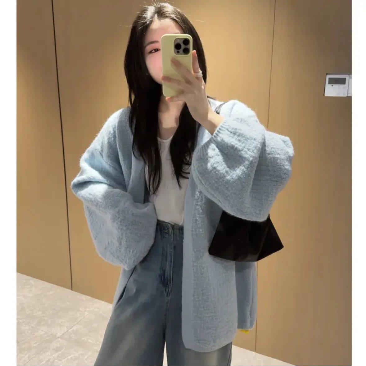 Кардиган с рукавами-фонариками и текстурой коры: Универсальный свитер свободного кроя для весны и осени 2XL 65-73kg
Кардиган с рукавами-фонариками и текстурой коры: Универсальный свитер свободного кроя для весны и осени 2XL 65-73kg