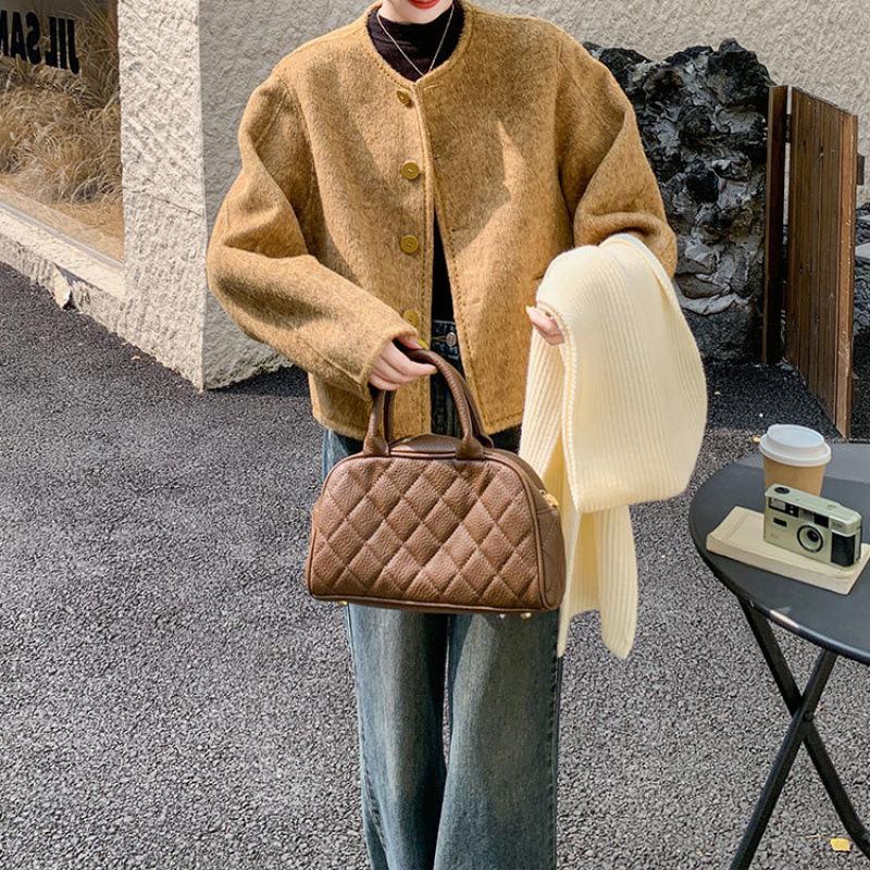 Sexy Xiaoxiangfeng Short Wool Coat Winter Temperament Woolen Coat S
Sexy Xiaoxiangfeng Short Wool Coat Winter Temperament Woolen Coat S