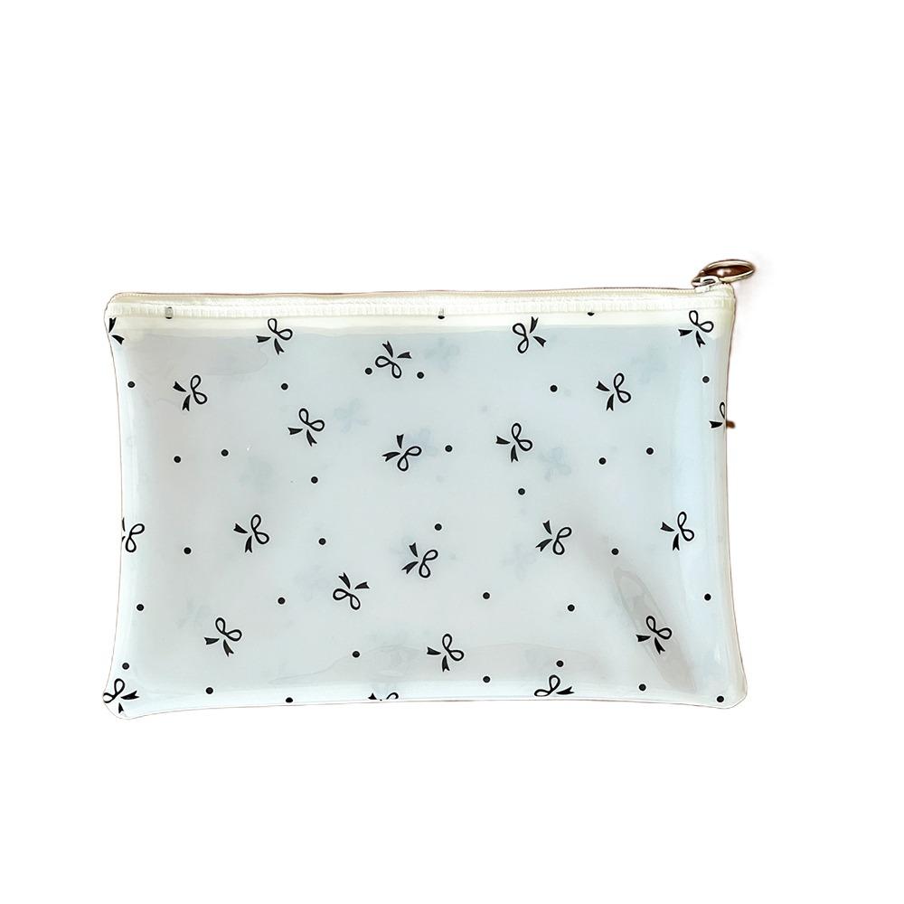 Large Capacity Stationery Bag Bowknot Pencil Case Cute Stationery Organizer for School Office чорний
Large Capacity Stationery Bag Bowknot Pencil Case Cute Stationery Organizer for School Office чорний