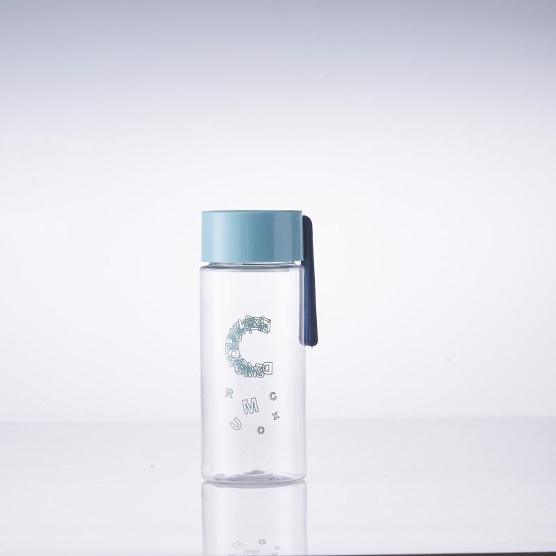 Простые пластиковые стаканчики, которые ценны на ветру и летом, — это креативные, маленькие и свежие космические чашки, устойчивые к падению и высоким температурам. 600ml
Простые пластиковые стаканчики, которые ценны на ветру и летом, — это креативные, маленькие и свежие космические чашки, устойчивые к падению и высоким температурам. 600ml