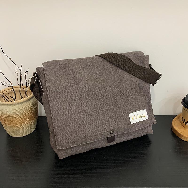 Холщовая сумка мужская сумка-мессенджер большой вместимости простая повседневная студенческая наплечная сумка модная сумка-мессенджер женская
Холщовая сумка мужская сумка-мессенджер большой вместимости простая повседневная студенческая наплечная сумка модная сумка-мессенджер женская