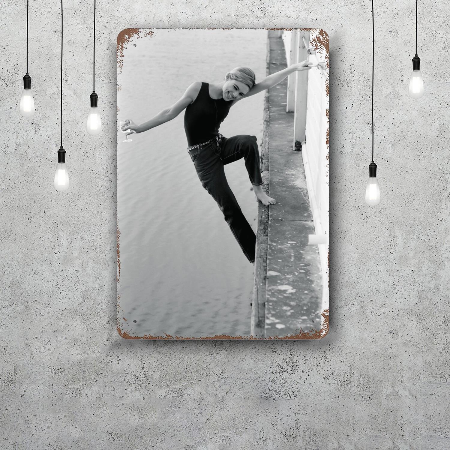 Edie Sedgwick Vintage Metal Tin Signs Posters Decor Retro Metal Plaque Wall Art Decor for Garage Bar 20x30cm(7.8x11.8inch)
Edie Sedgwick Vintage Metal Tin Signs Posters Decor Retro Metal Plaque Wall Art Decor for Garage Bar 20x30cm(7.8x11.8inch)