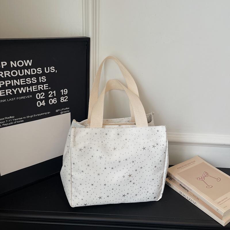 Tote Bag - Large Capacity, Single Shoulder, Hand-held, Water-resistant, Suitable for Daily Commuting and Casual Use бежевий
Tote Bag - Large Capacity, Single Shoulder, Hand-held, Water-resistant, Suitable for Daily Commuting and Casual Use бежевий