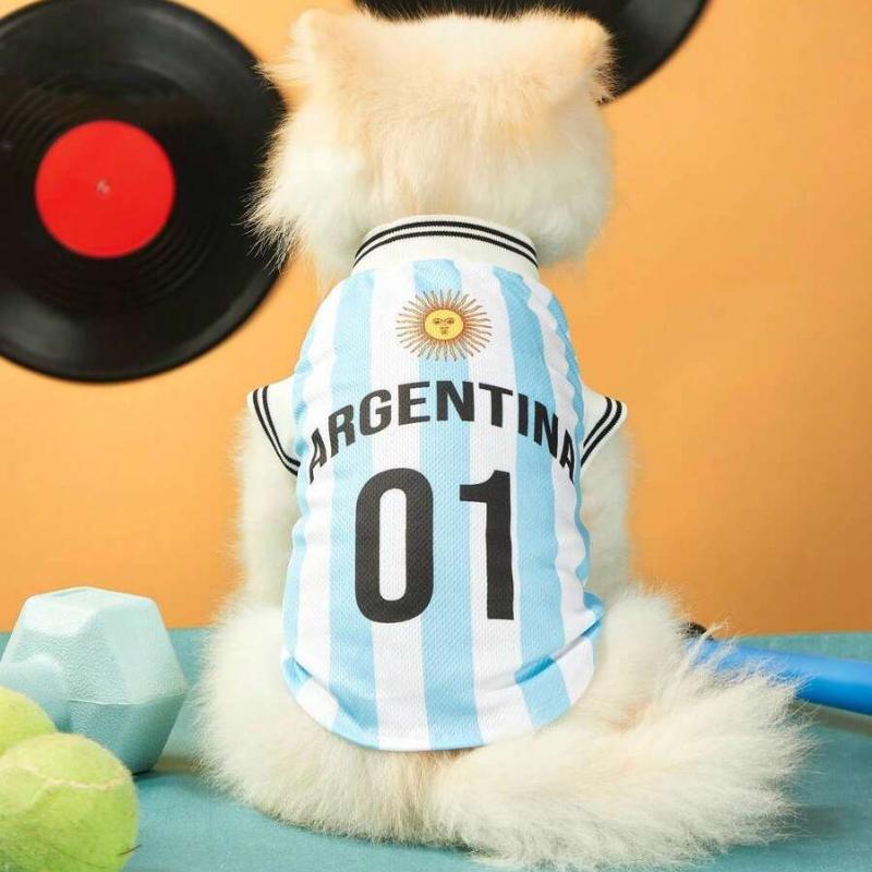 Mexican National Team Style Pet Jersey, Size 15, Striped With English Number Print, Contrast Color Collar And Ribbed Cuffs, Suitable For All Breeds S синій
Mexican National Team Style Pet Jersey, Size 15, Striped With English Number Print, Contrast Color Collar And Ribbed Cuffs, Suitable For All Breeds S синій