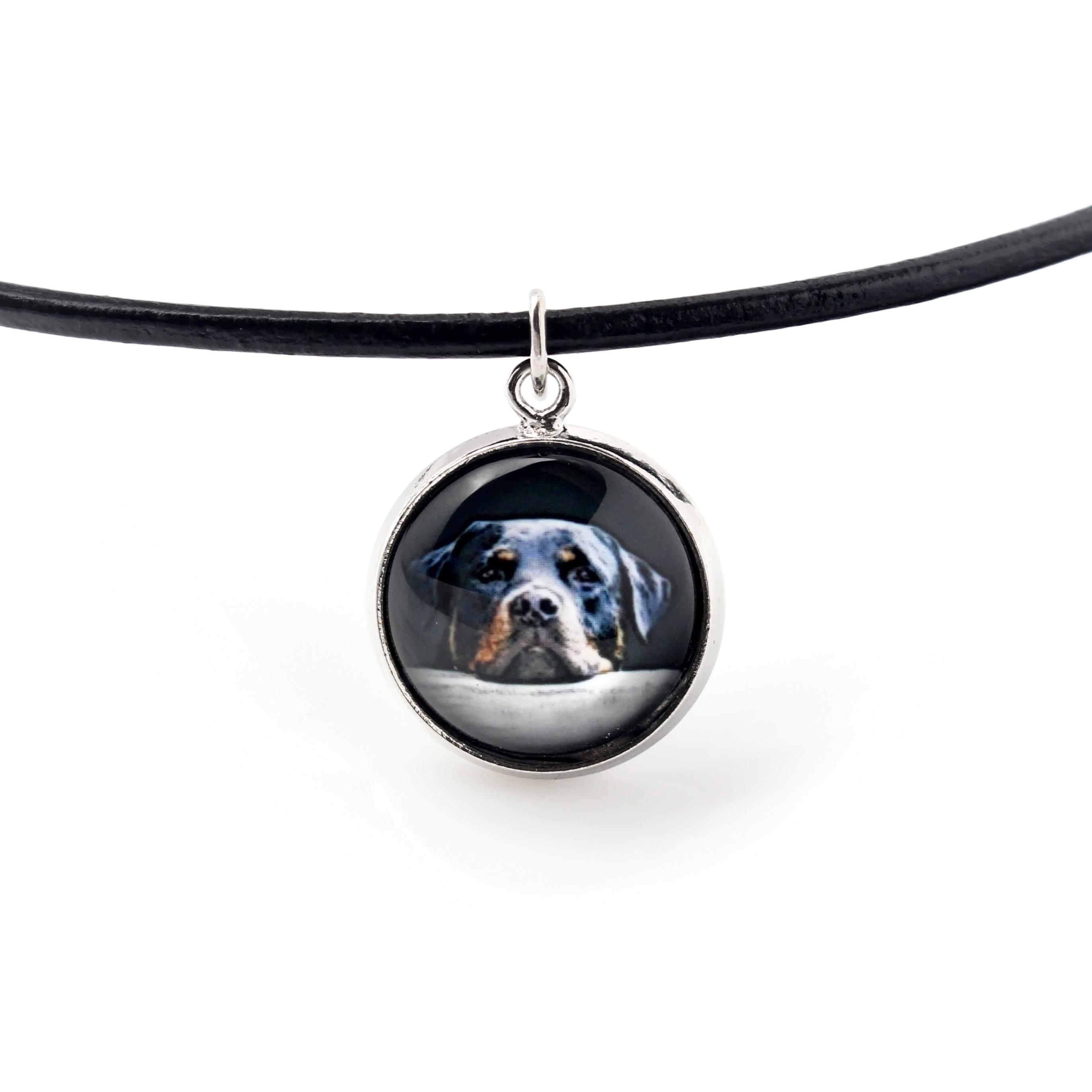 Rottweiler, Rott, Rottie - necklace pendant with your photo, handmade, handcrafted jewelry by Art-Dog brand срібний
Rottweiler, Rott, Rottie - necklace pendant with your photo, handmade, handcrafted jewelry by Art-Dog brand срібний