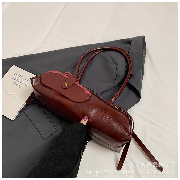 ins baguette armpit bag women s autumn new trendy Korean niche bowling bag design sense shoulder commuter bag червоний
ins baguette armpit bag women s autumn new trendy Korean niche bowling bag design sense shoulder commuter bag червоний