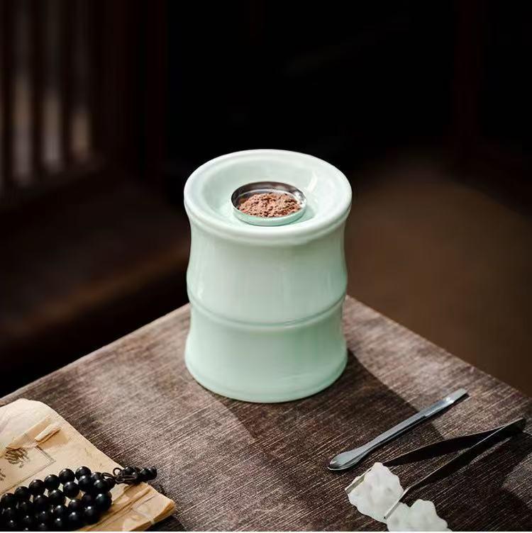 Rechargeable Ceramic Electric Incense Burner - Handheld, Car Use, for Incense Powder, Pills, and Essential Oils
Rechargeable Ceramic Electric Incense Burner - Handheld, Car Use, for Incense Powder, Pills, and Essential Oils