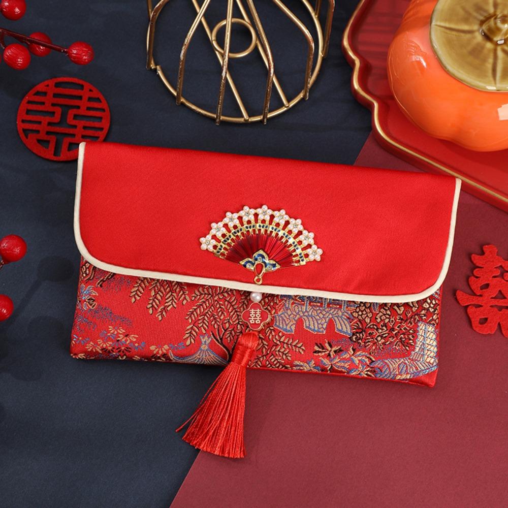 Сумка-конверт через плече, червоний конверт з тканини, креативний весільний червоний пакет, подарунок на заручини Style 5
Сумка-конверт через плече, червоний конверт з тканини, креативний весільний червоний пакет, подарунок на заручини Style 5