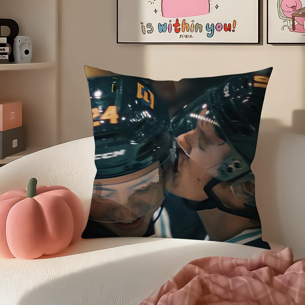 Competitive Dramatic TV Series HHeated Rivalry Cushion Cover Pillowcase Short Plush Invisible zipper Room Sofa Cushion Cover 30X30cm
Competitive Dramatic TV Series HHeated Rivalry Cushion Cover Pillowcase Short Plush Invisible zipper Room Sofa Cushion Cover 30X30cm