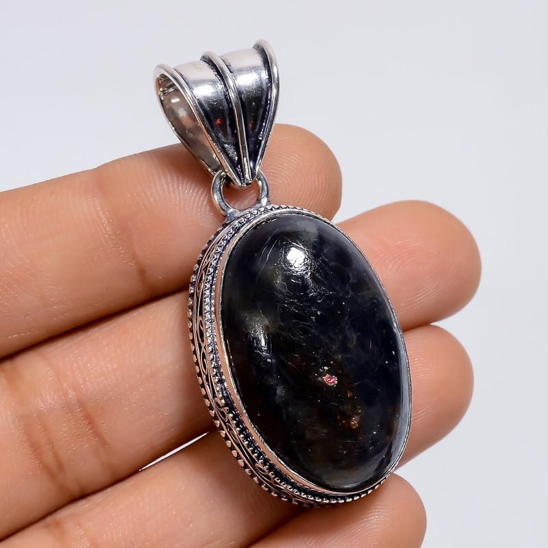 Classic Top Grade Qualite 100% Natural Iolite Sunstone Oval Shape Vintage Style Handmade Jewelry 925 Steling Silver Pendant 1.9 WSJ-4876 1.9
Classic Top Grade Qualite 100% Natural Iolite Sunstone Oval Shape Vintage Style Handmade Jewelry 925 Steling Silver Pendant 1.9 WSJ-4876 1.9