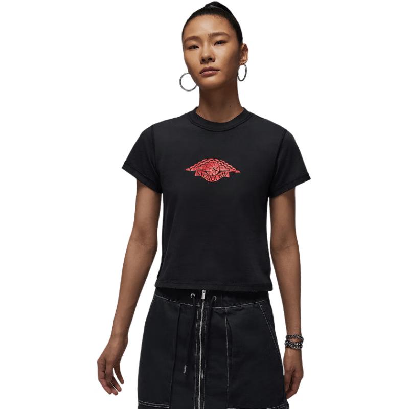 Jordan Women s Short Sleeve T-Shirt IH2485-010 M
Jordan Women s Short Sleeve T-Shirt IH2485-010 M