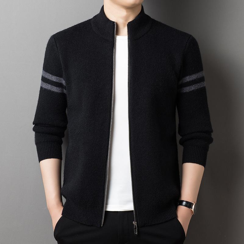 Knitted Cardigan Jacket Men s Autumn and Winter New Style Young and Middle-aged Cardigan Sweater Thickened Stand-up Collar Fashion Fashion Jacket 4XL
Knitted Cardigan Jacket Men s Autumn and Winter New Style Young and Middle-aged Cardigan Sweater Thickened Stand-up Collar Fashion Fashion Jacket 4XL