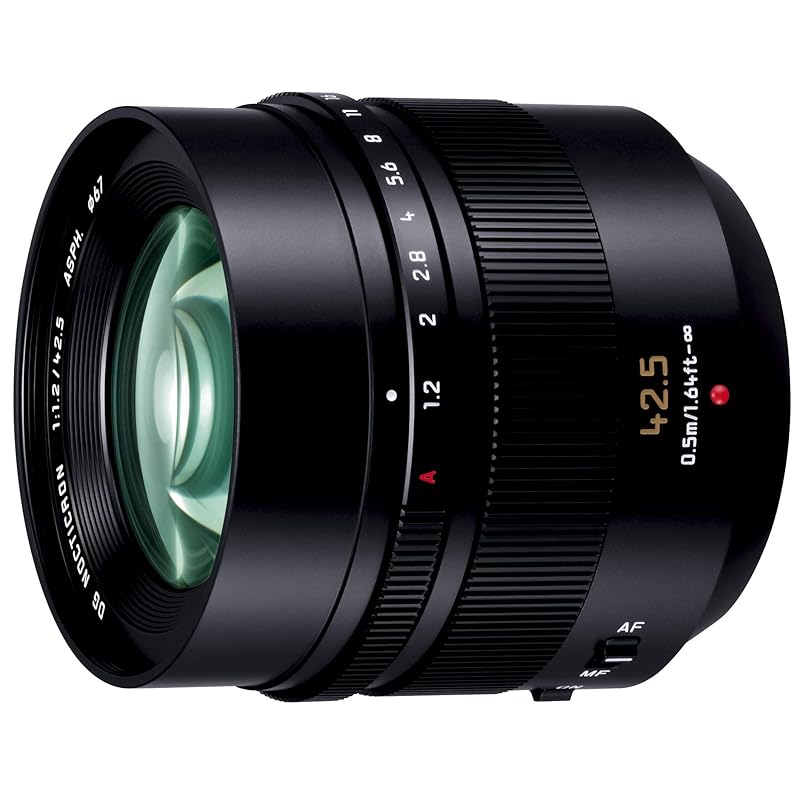 Panasonic single focus medium telephoto lens for micro four thirds leica DG NOCTICRON 42.5mm/F1.2 ASPH./POWER O.I.S. H-NS043
Panasonic single focus medium telephoto lens for micro four thirds leica DG NOCTICRON 42.5mm/F1.2 ASPH./POWER O.I.S. H-NS043