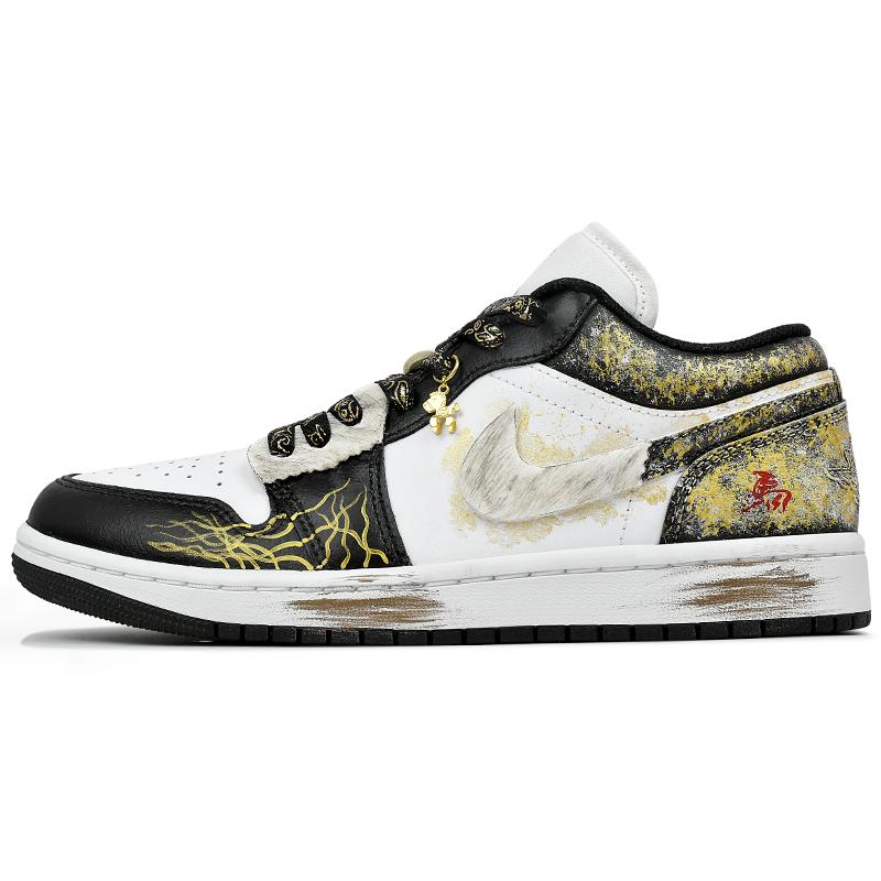 Jordan Air Jordan 1 Abrasion Resistant Low top Vintage Basketball Shoes Unisex Black White Gold 553558-165(Team96-) 40
Jordan Air Jordan 1 Abrasion Resistant Low top Vintage Basketball Shoes Unisex Black White Gold 553558-165(Team96-) 40