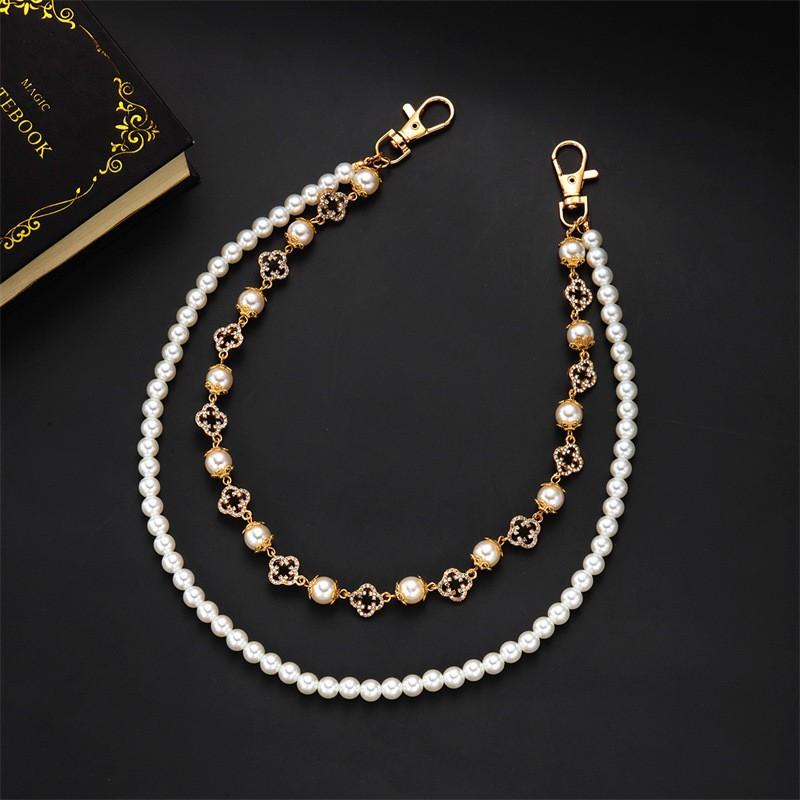 1pc Vintage Elegant Minimalist Multi-Color Crystal & Faux Pearl Pants Chain, Men Punk Hip Hop Cross Body Chain, For Pants Decoration one-size
1pc Vintage Elegant Minimalist Multi-Color Crystal & Faux Pearl Pants Chain, Men Punk Hip Hop Cross Body Chain, For Pants Decoration one-size