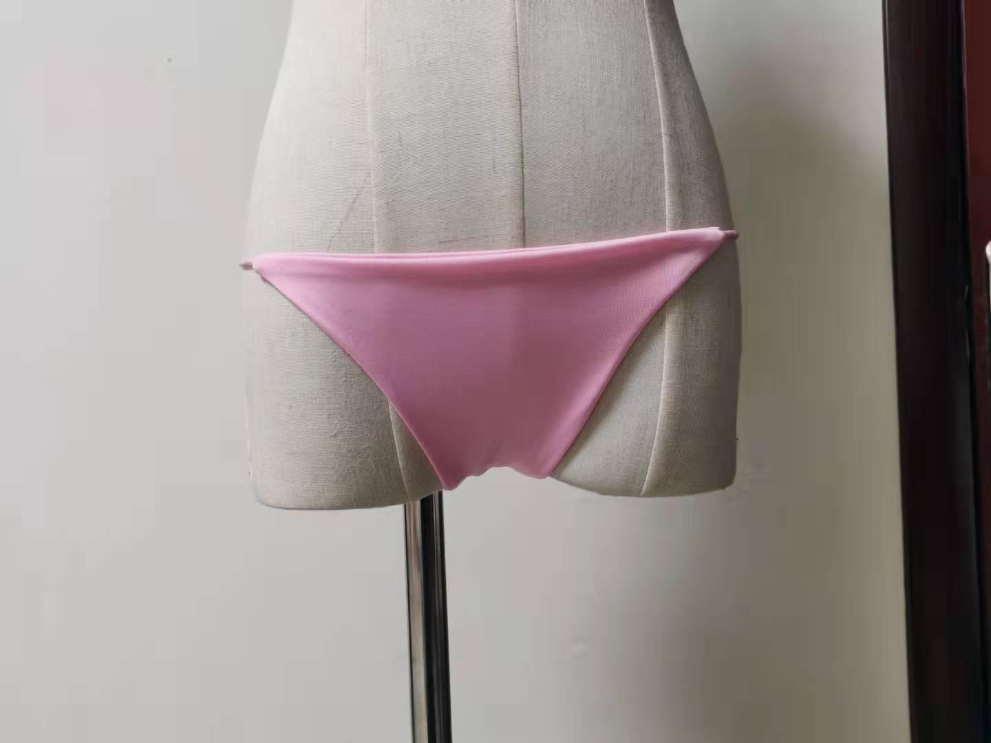 Двошарові жіночі трусики бікіні на тонкій бретельці Yuxiangge XXL рожевий
Двошарові жіночі трусики бікіні на тонкій бретельці Yuxiangge XXL рожевий