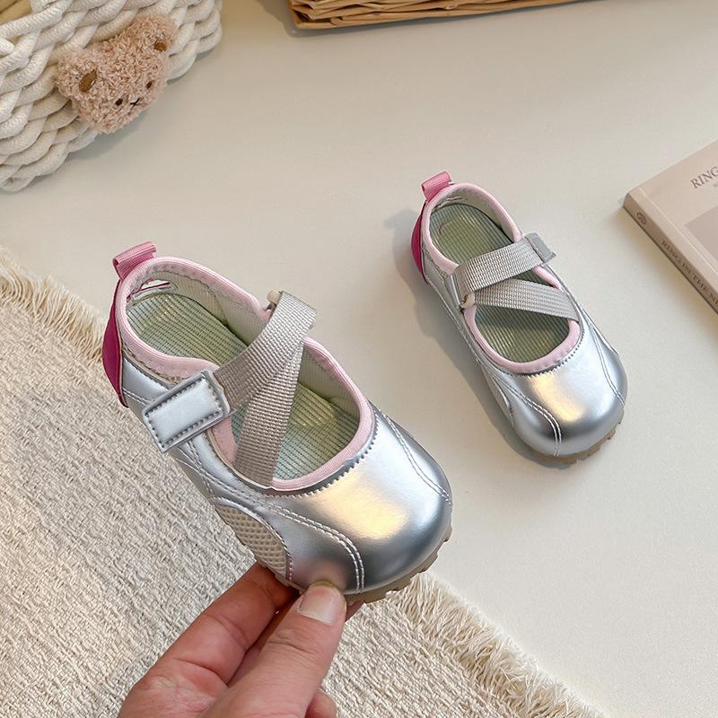 Girls Casual Flat Shoes Soft Sole Spring Autumn Korean Comfortable Toddler Slip On size 22 серебряный
Girls Casual Flat Shoes Soft Sole Spring Autumn Korean Comfortable Toddler Slip On size 22 серебряный