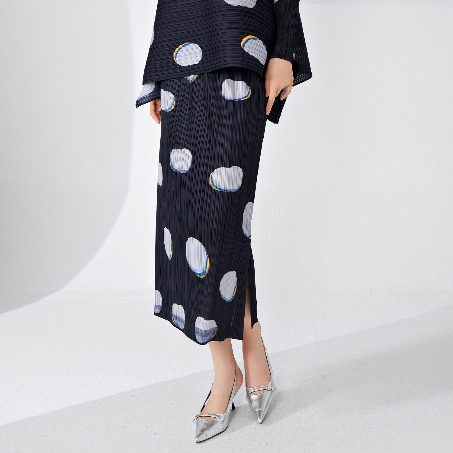 Miyake High-End Print Side Slit Hip-Hugging Skirt - Spring/Summer Fashion One Size красный
Miyake High-End Print Side Slit Hip-Hugging Skirt - Spring/Summer Fashion One Size красный